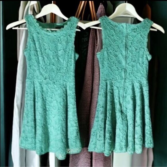 City Studio (Macy’s) Dress Pastel Green Lace Sleeveless Fit & Flare Junior's 5 - Picture 8 of 16